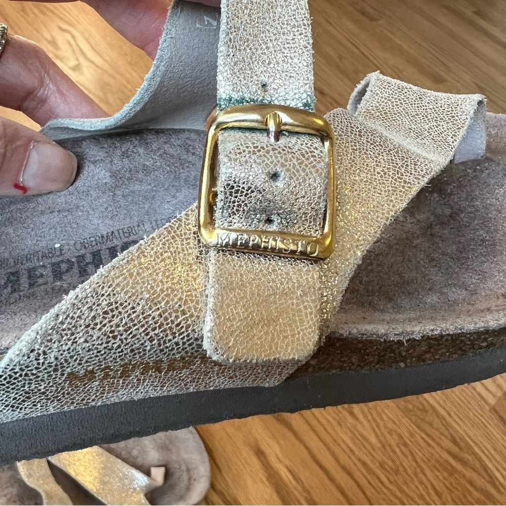 Mephisto Helen Gold Sandals Sz 35 - Picture 9 of 11